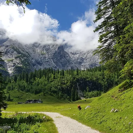 Im Blauen Haus Eg Lägenhet Garmisch-Partenkirchen